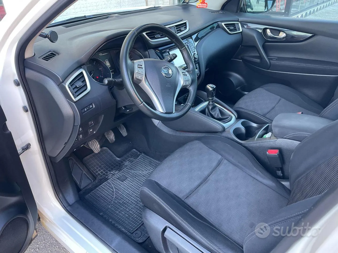 Nissan Qashqai 2015 photo 5