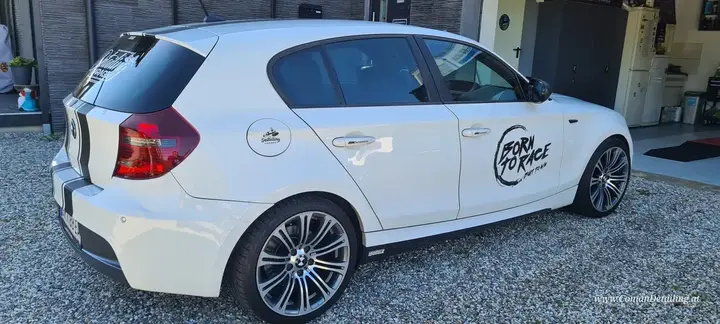 BMW 1 Series 2010 photo 2