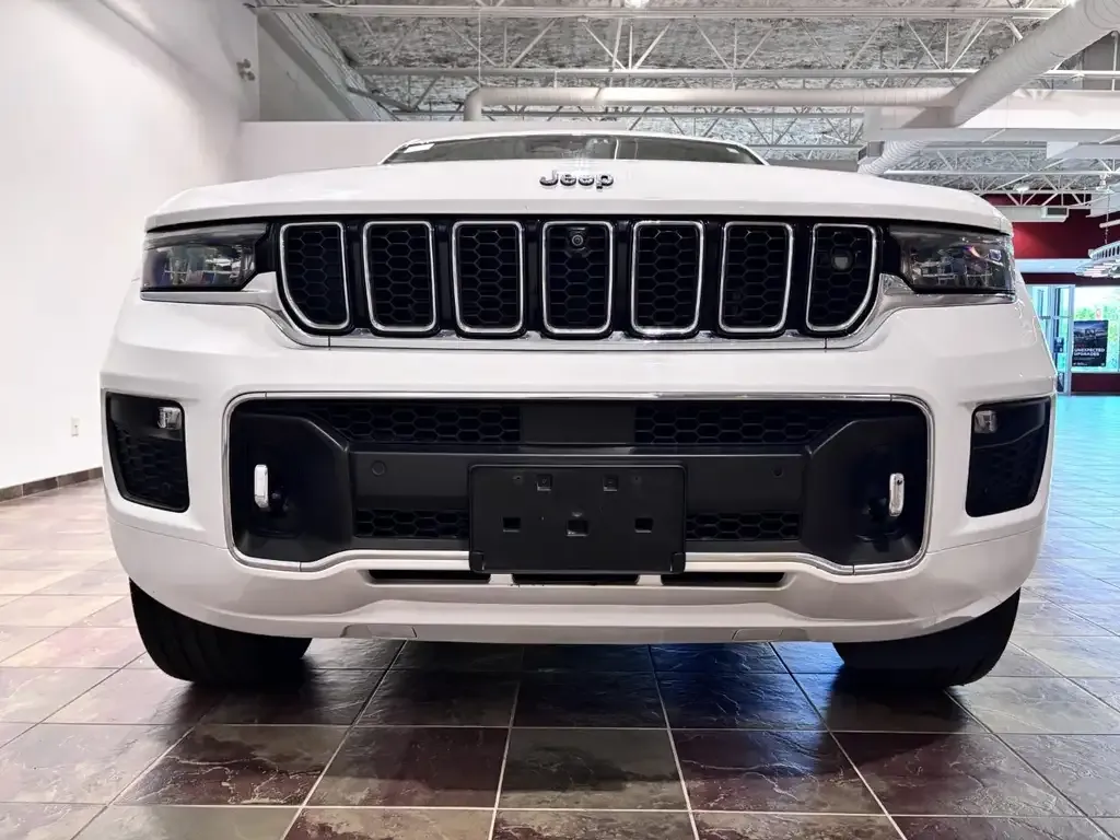 Jeep Grand Cherokee 2023 photo 4