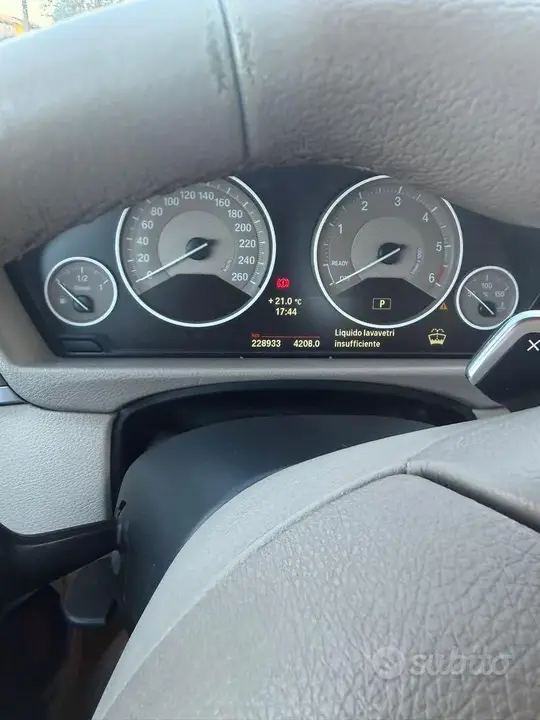 BMW 320D 2012 photo 2