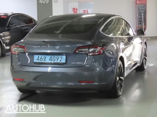 Tesla Model 3 2020 photo 3