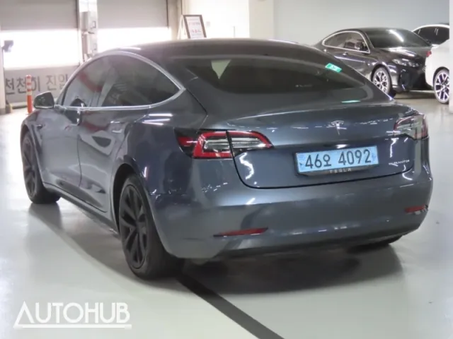 Tesla Model 3 2020 photo 4