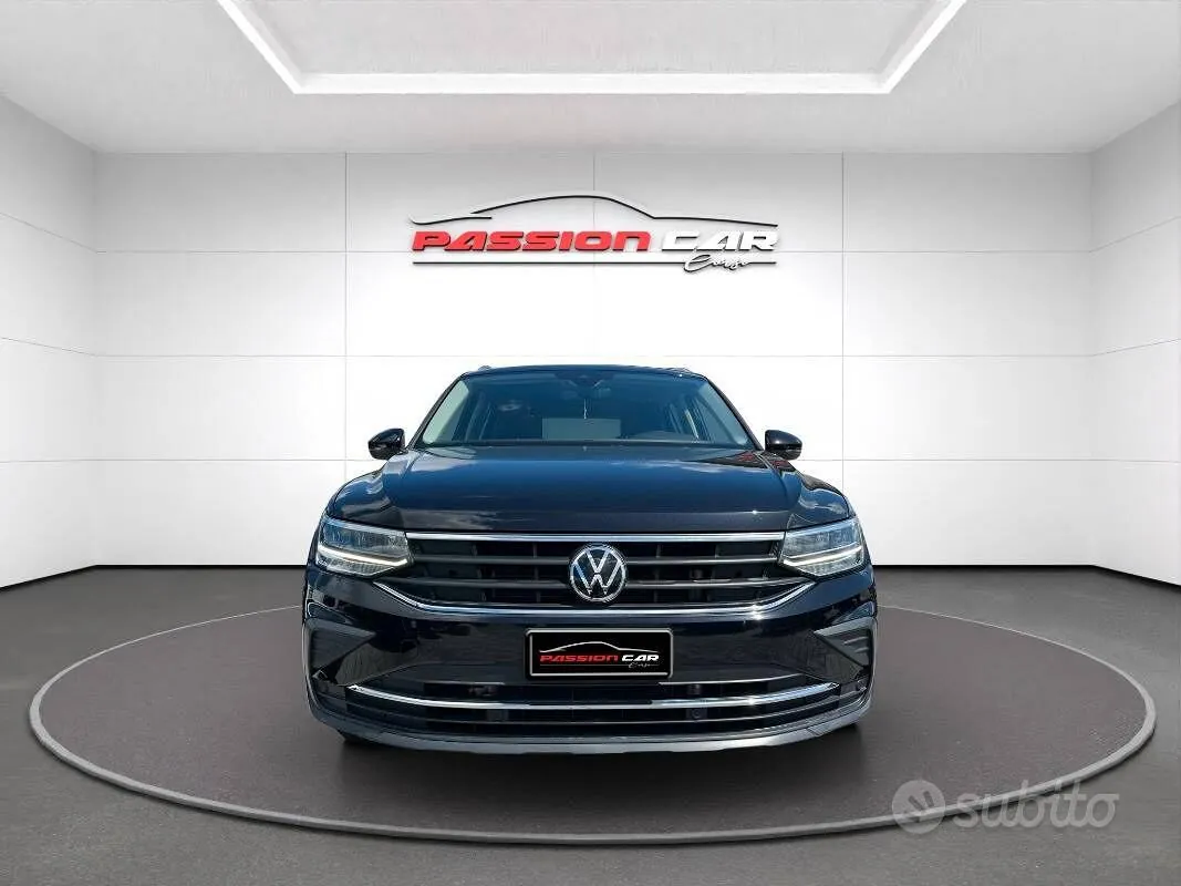 Volkswagen Tiguan 2021 photo 2