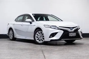 Toyota Camry 2019 photo 2