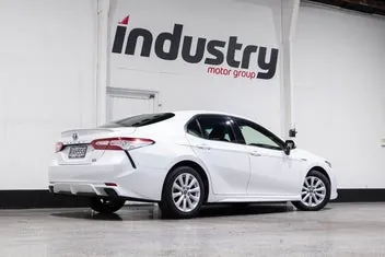 Toyota Camry 2019 photo 3