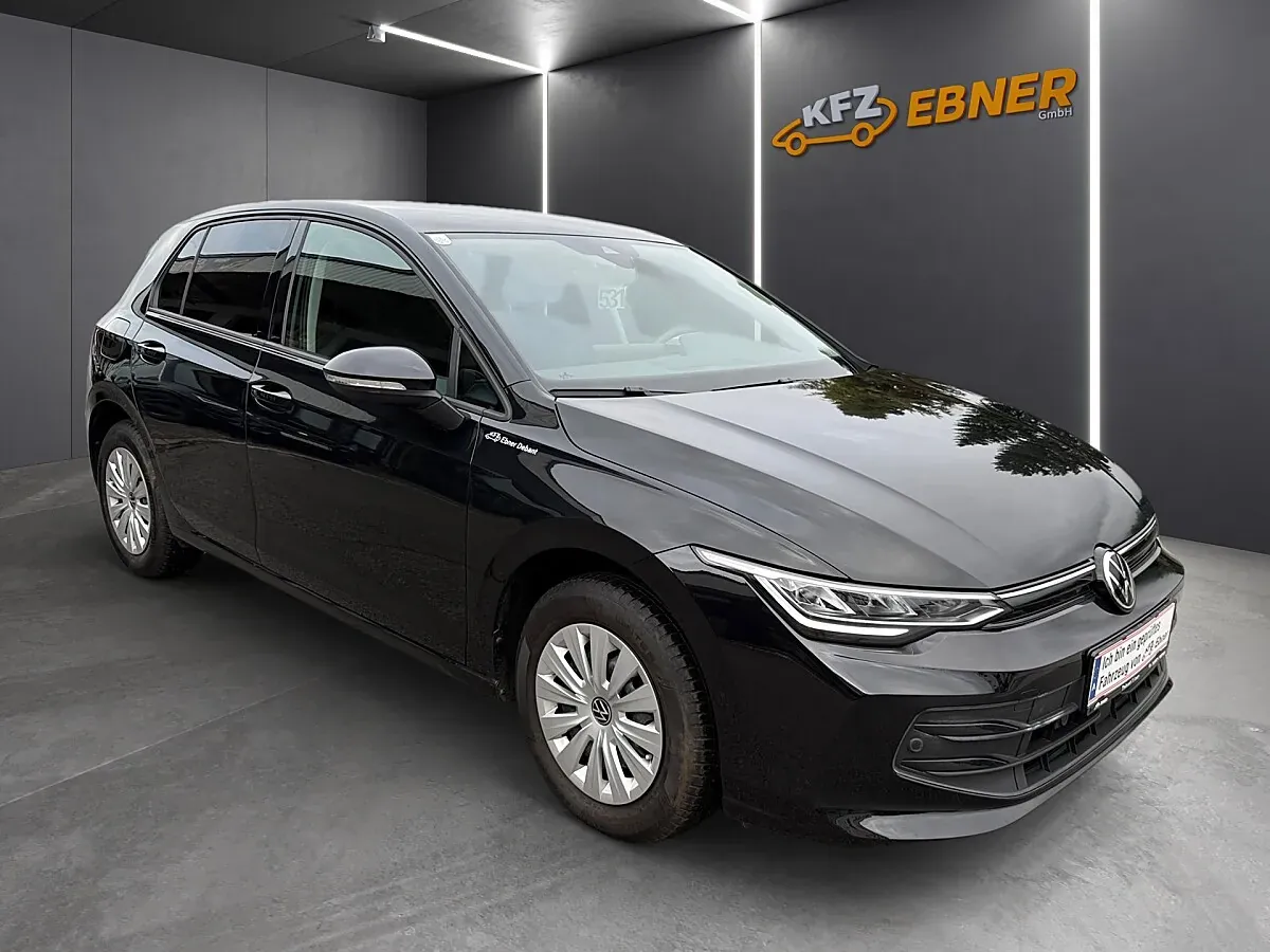 Volkswagen Golf 2025 photo 2