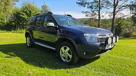Dacia Duster 2011 photo 2
