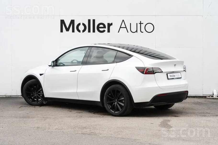 Tesla Model Y 2022 photo 3