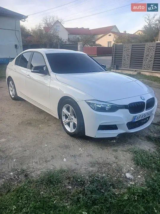 BMW 3 Series 2014 photo 3