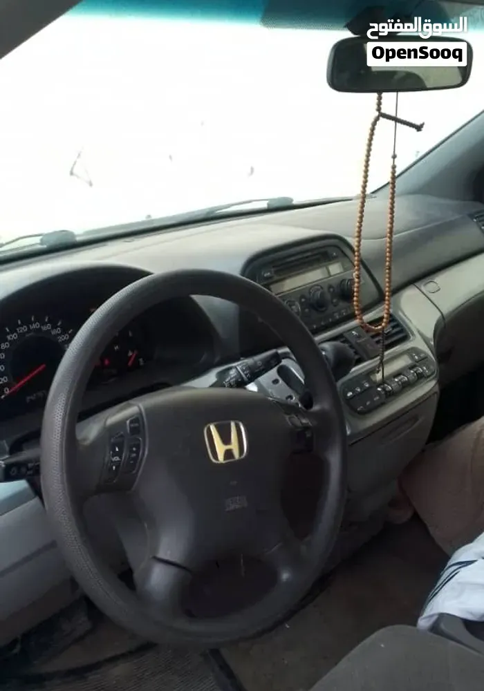 Honda Odyssey 2010 photo 4