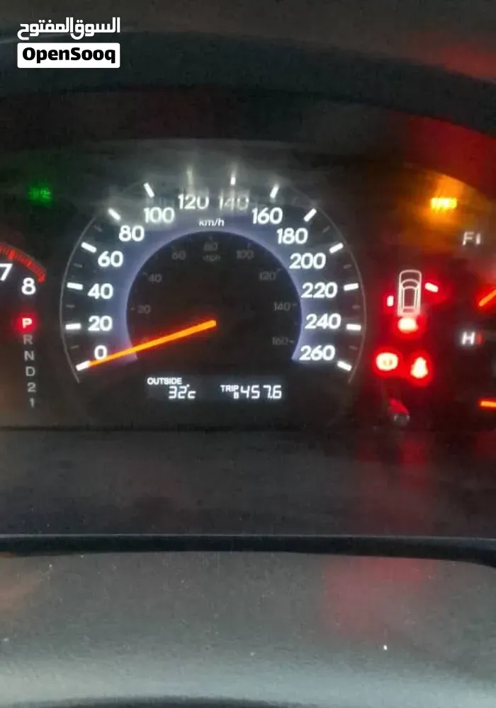 Honda Odyssey 2010 photo 2
