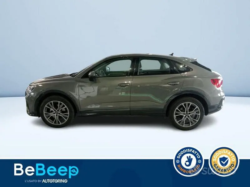 Audi Q3 2022 photo 4