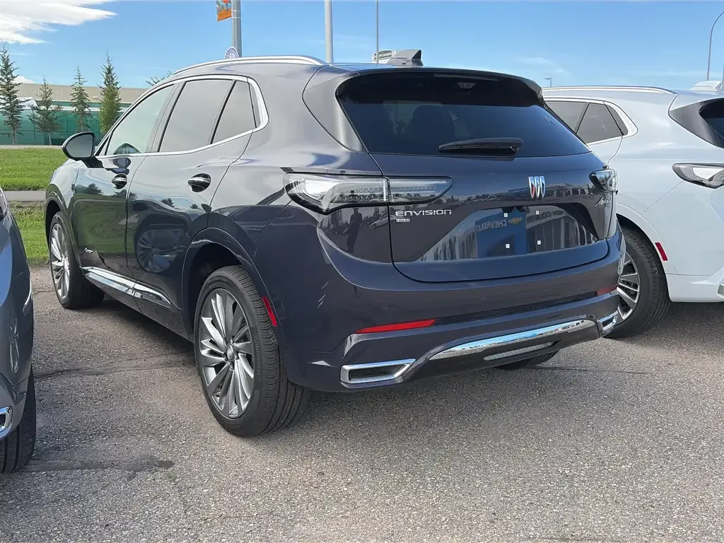 Buick Envision 2026 photo 4