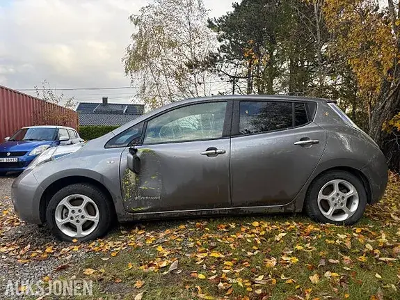 Nissan Leaf 2016 photo 2