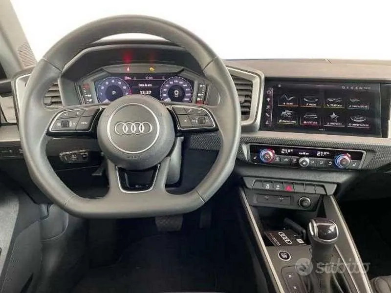 Audi A1 2025 photo 4