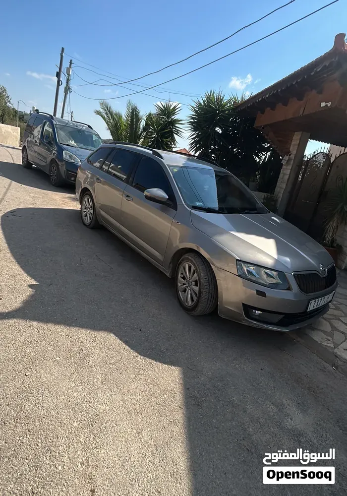 Skoda Octavia 2015 photo 2