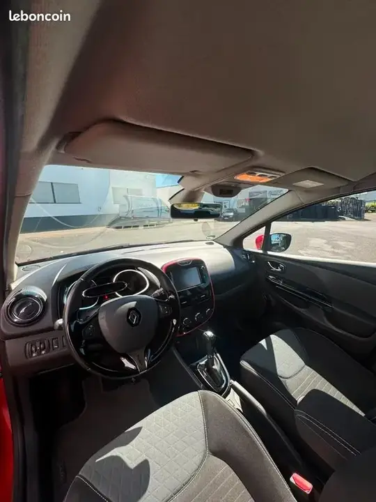 Renault Clio 2013 photo 3