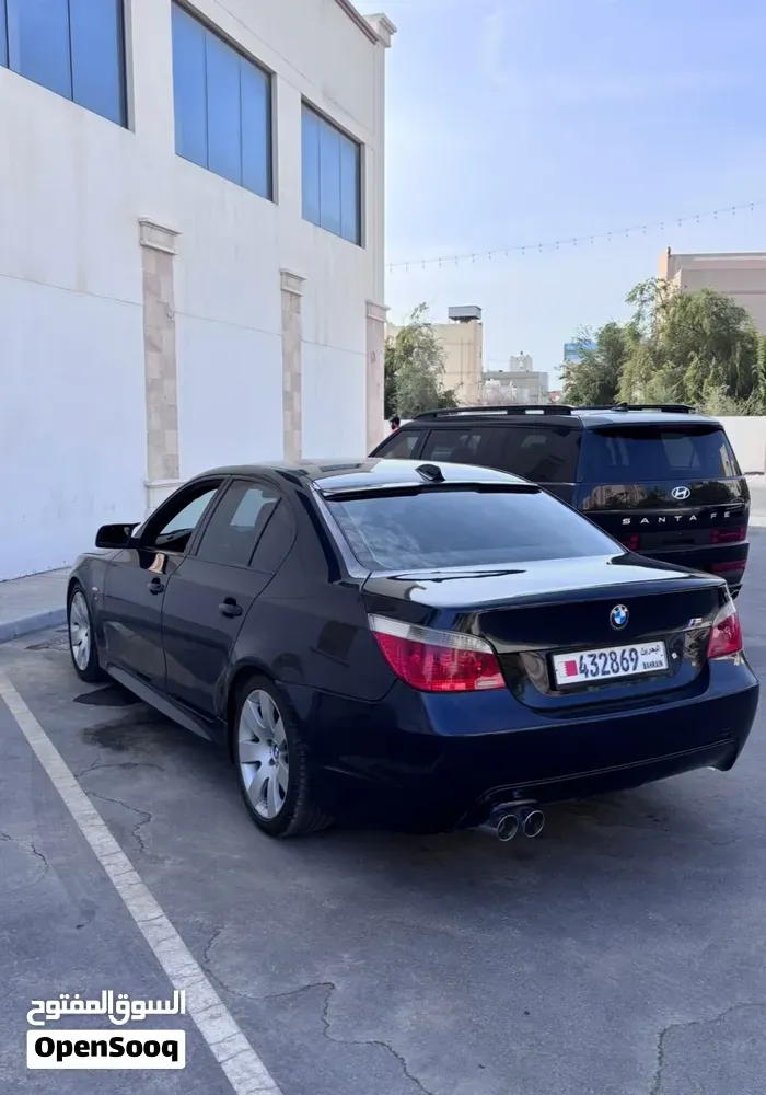 BMW 5 Series 2004 photo 2