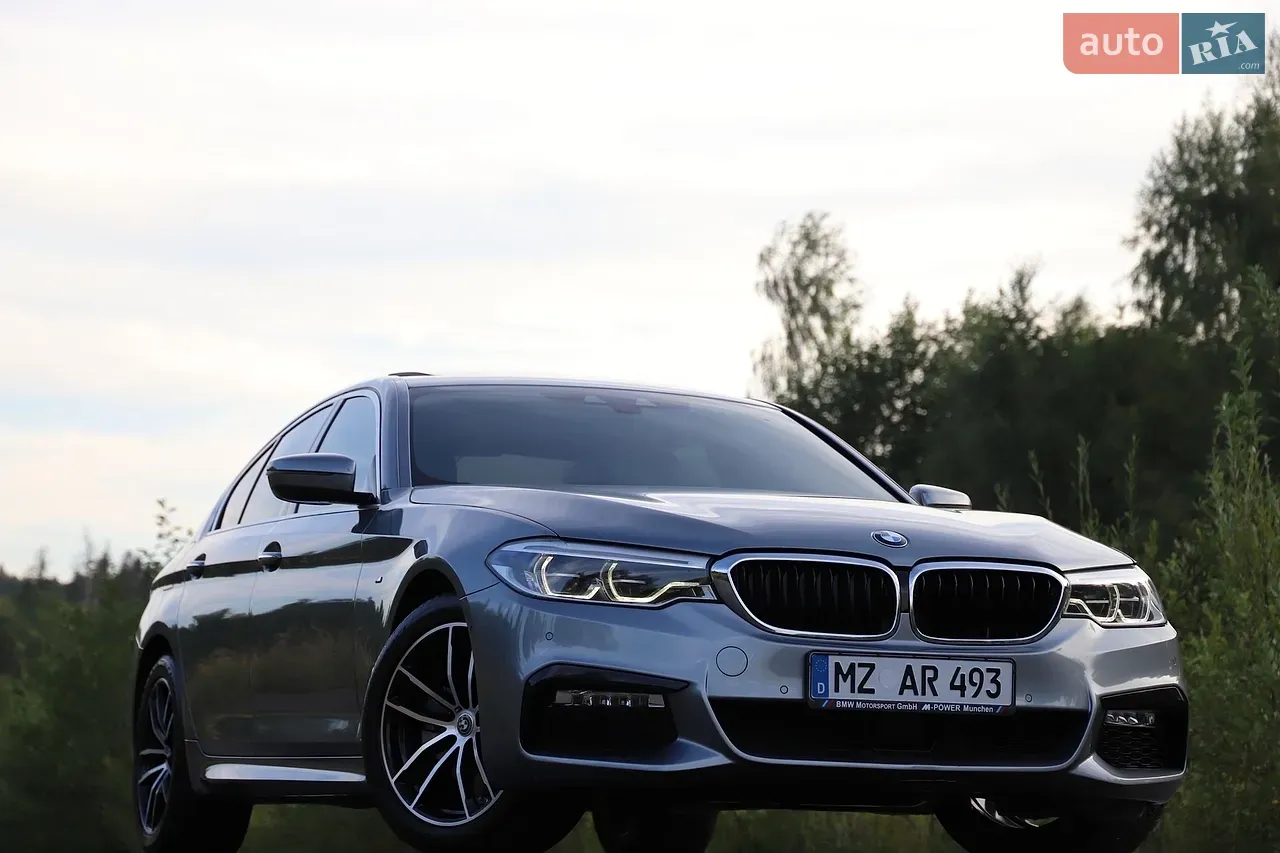 BMW 5 Series 2018 photo 2