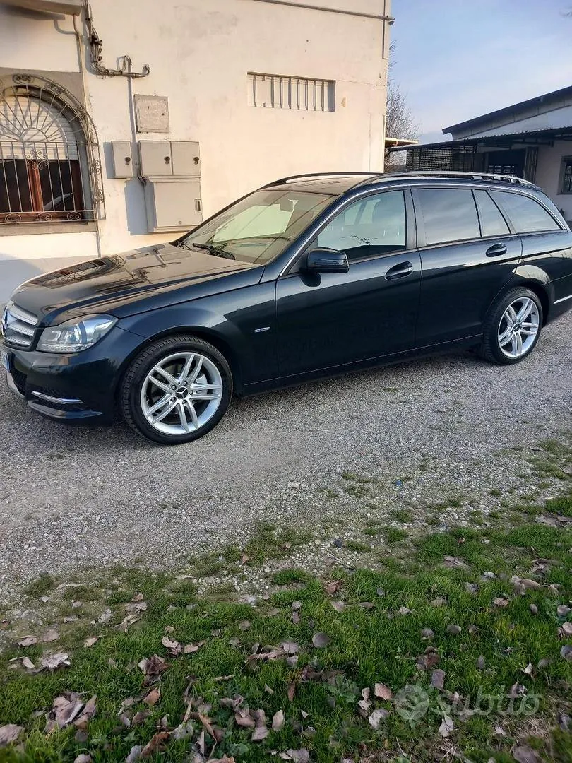 Mercedes-Benz C 2011 photo 5