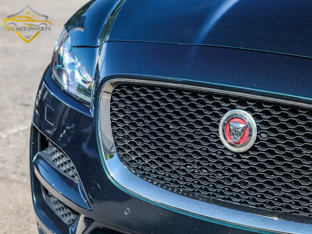 Jaguar F-Pace 2017 photo 4