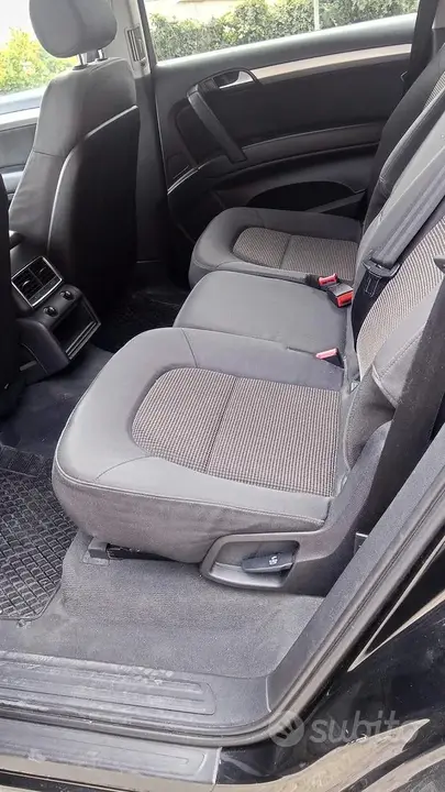 Audi Q7 2007 photo 4
