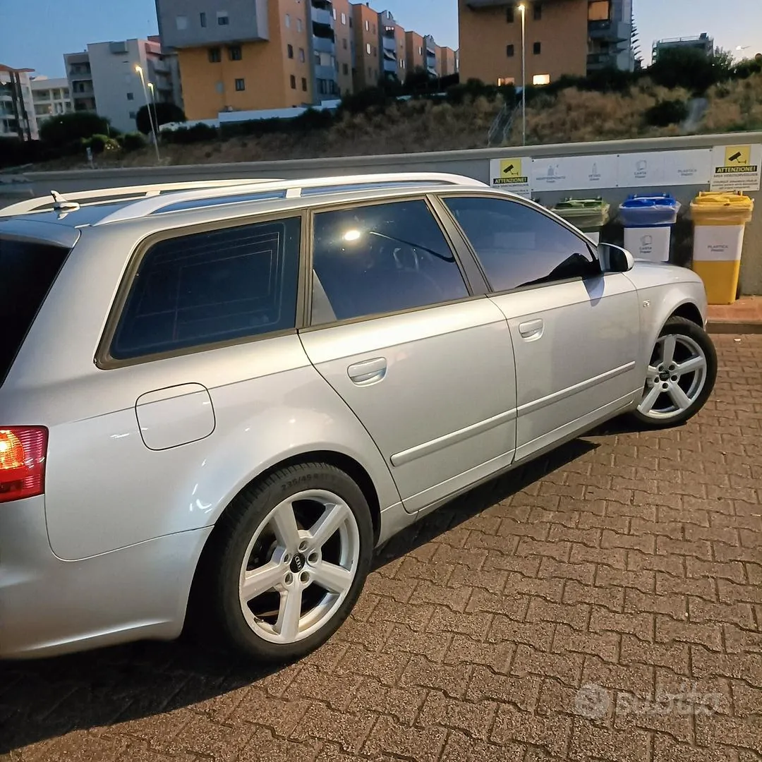 Audi A4 2005 photo 2