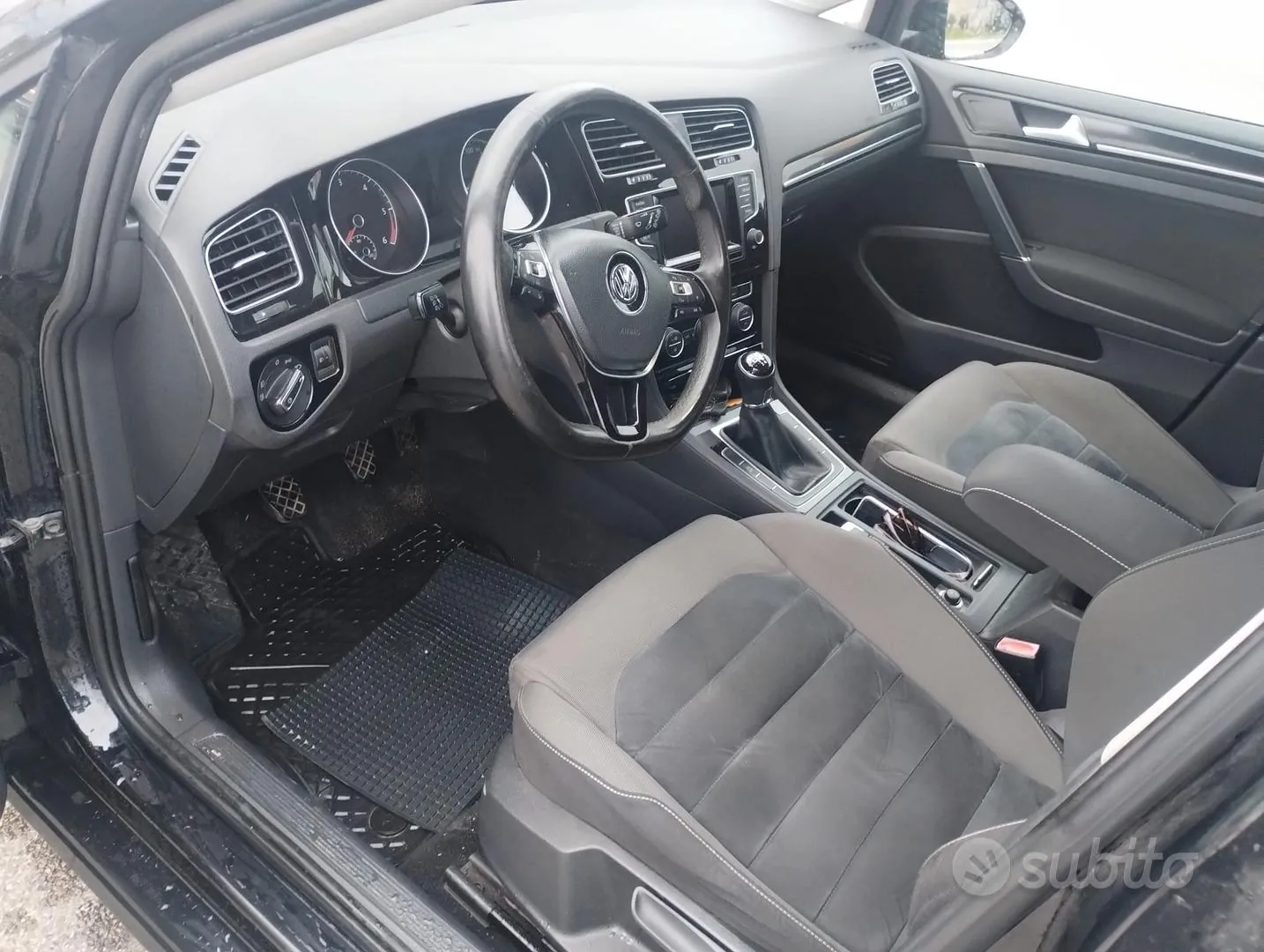 Volkswagen Golf 2013 photo 2