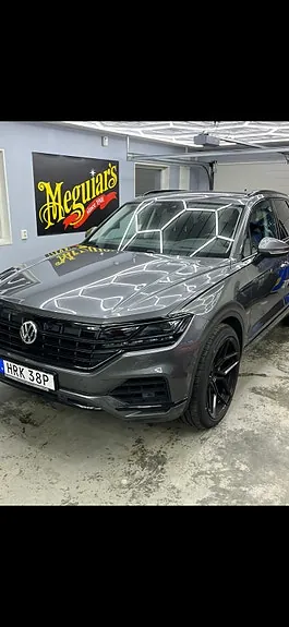 Volkswagen Touareg 2019 photo 2