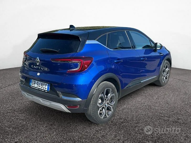 Renault Captur 2023 photo 3