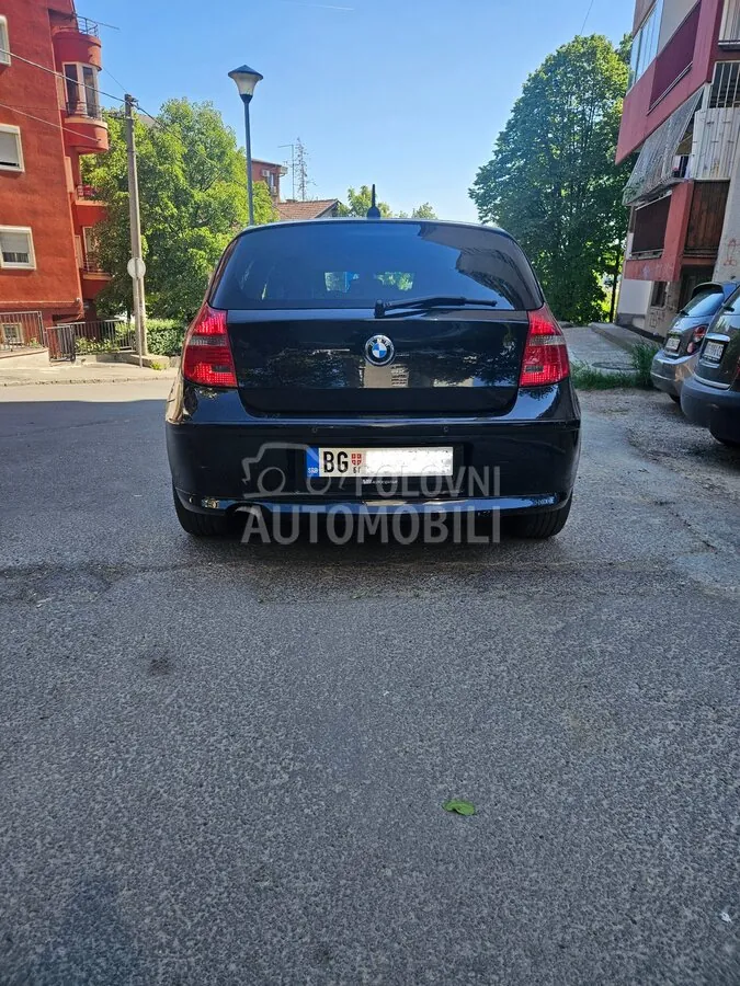 BMW 118 2009 photo 4