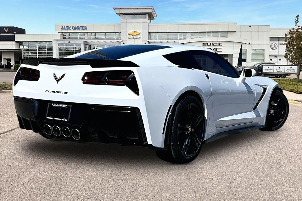 Chevrolet Corvette 2017 photo 2