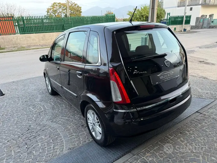Lancia Musa 2011 photo 4