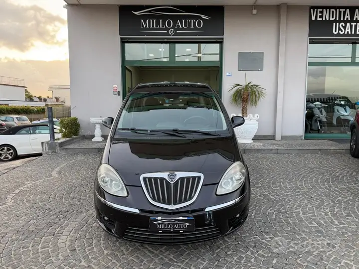 Lancia Musa 2011 photo 2