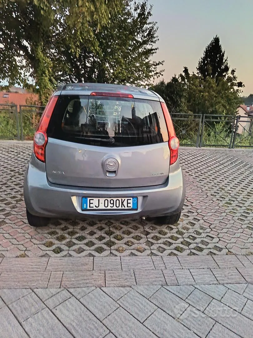 Opel Agila 2011 photo 4