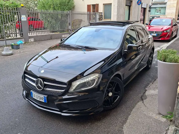 Mercedes-Benz A 160 2014 photo 4