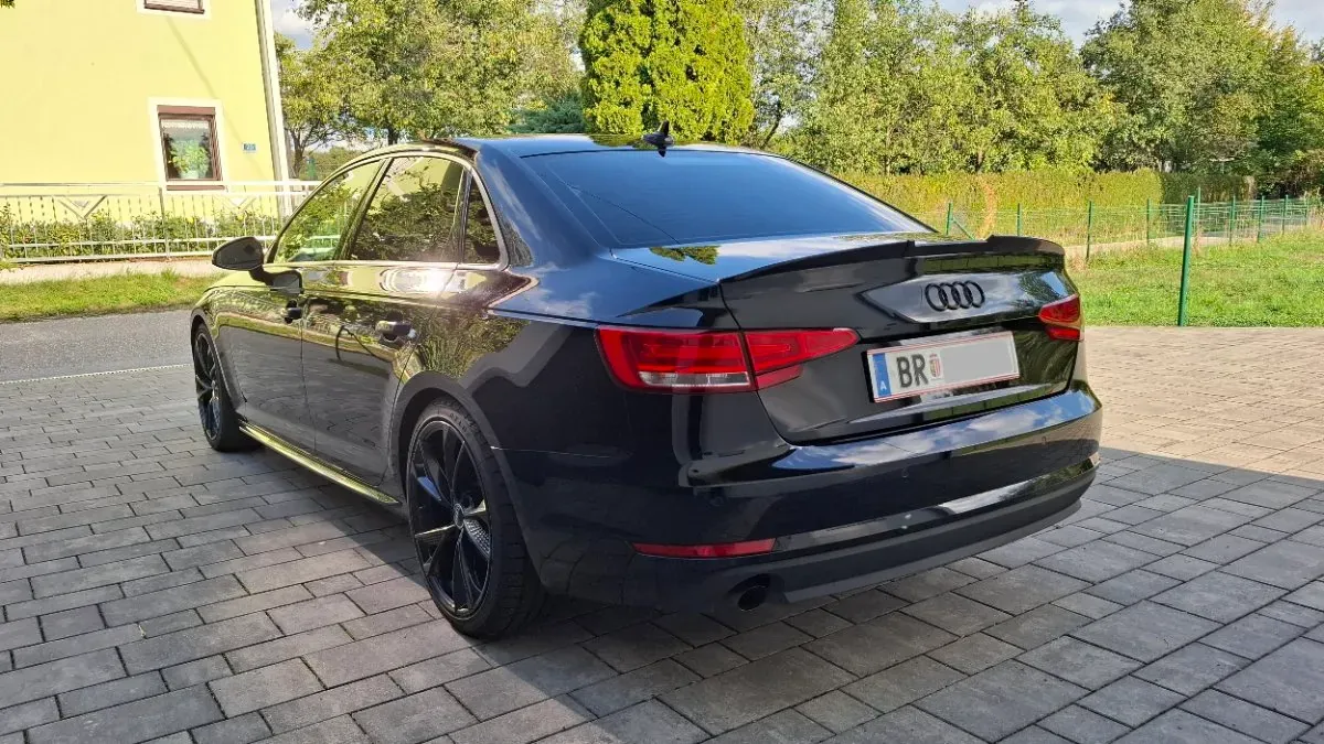 Audi A4 2016 photo 2