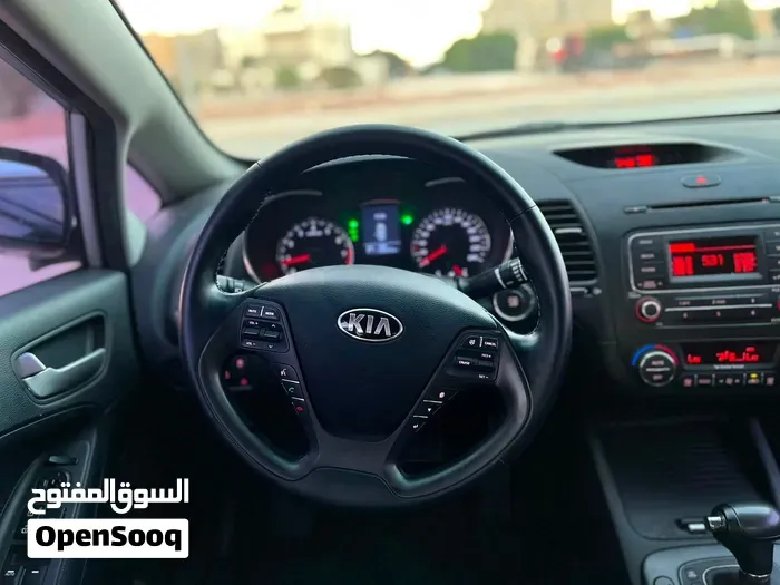 Kia K3 2014 photo 3