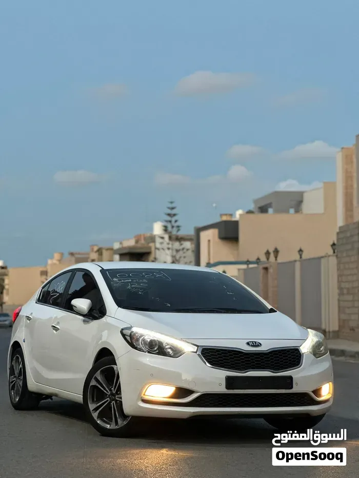 Kia K3 2014 photo 5