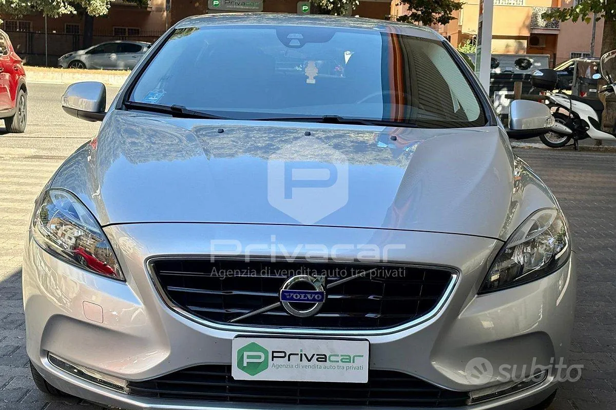 Volvo V40 2016 photo 2