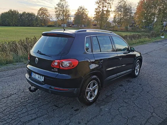 Volkswagen Tiguan 2009 photo 4