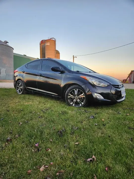Hyundai Elantra 2013 photo 2