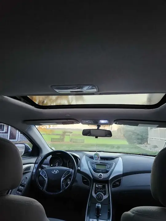Hyundai Elantra 2013 photo 4