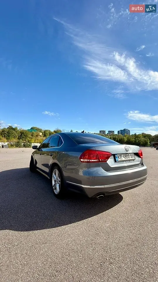 Volkswagen Passat 2013 photo 3