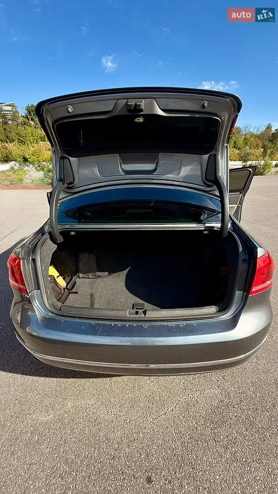 Volkswagen Passat 2013 photo 4