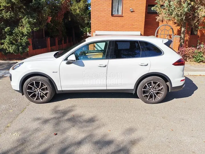 Porsche Cayenne 2016 photo 4