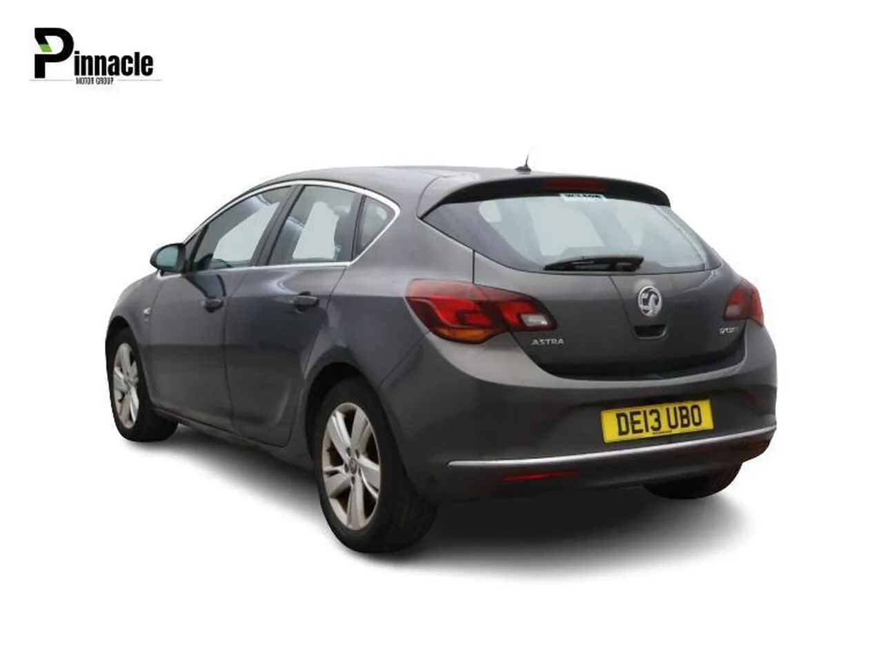 Vauxhall Astra 2013 photo 4