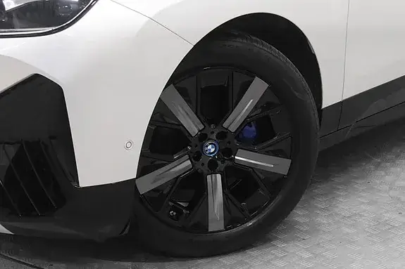 BMW Ix 2023 photo 3