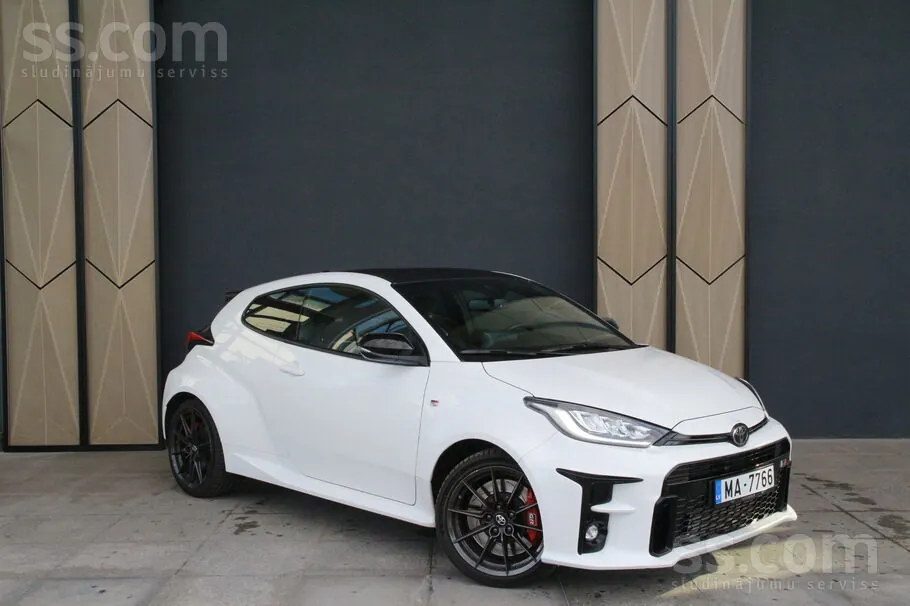 Toyota Yaris 2021 photo 2