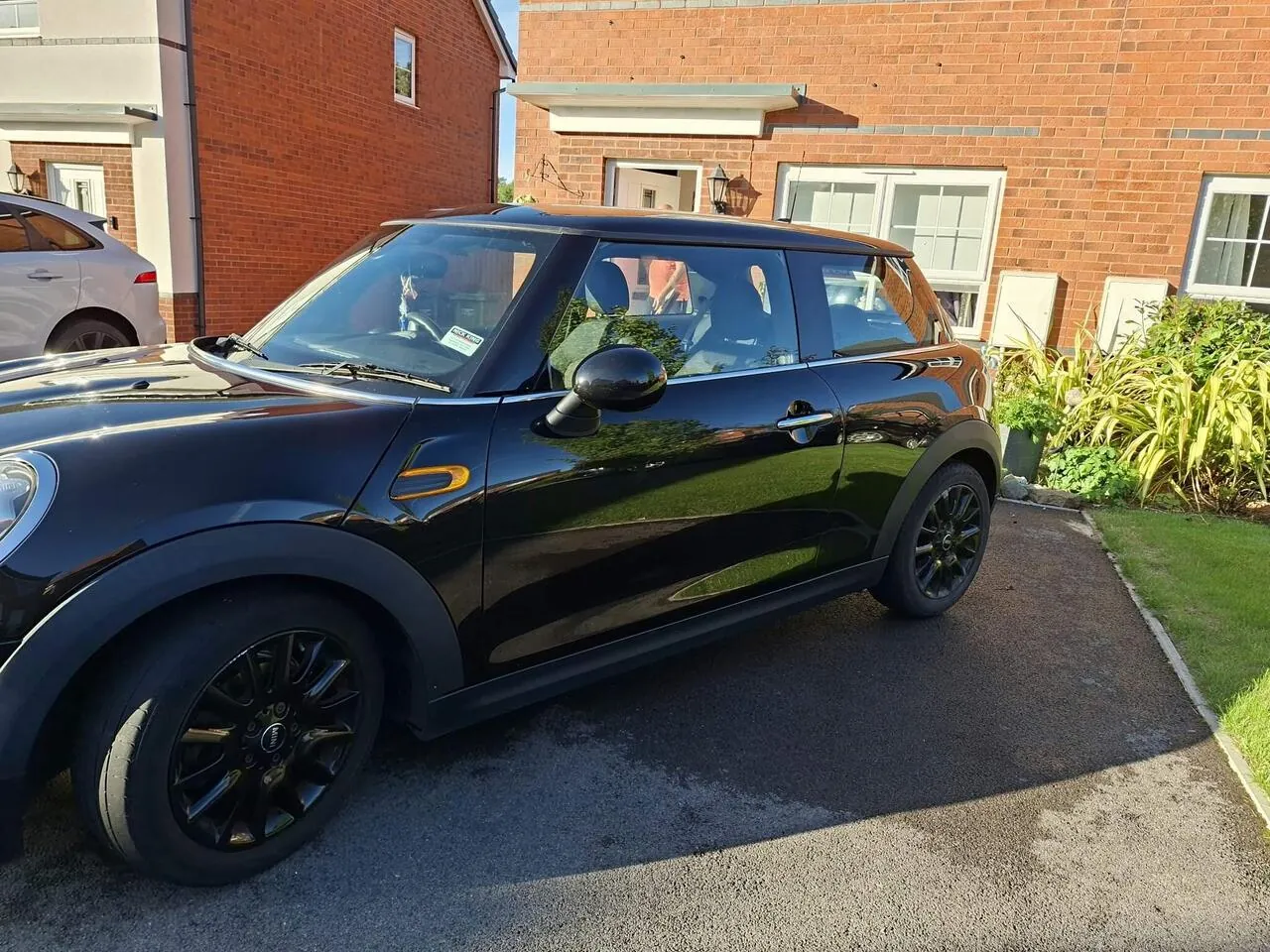 Mini Hatch 2017 photo 4